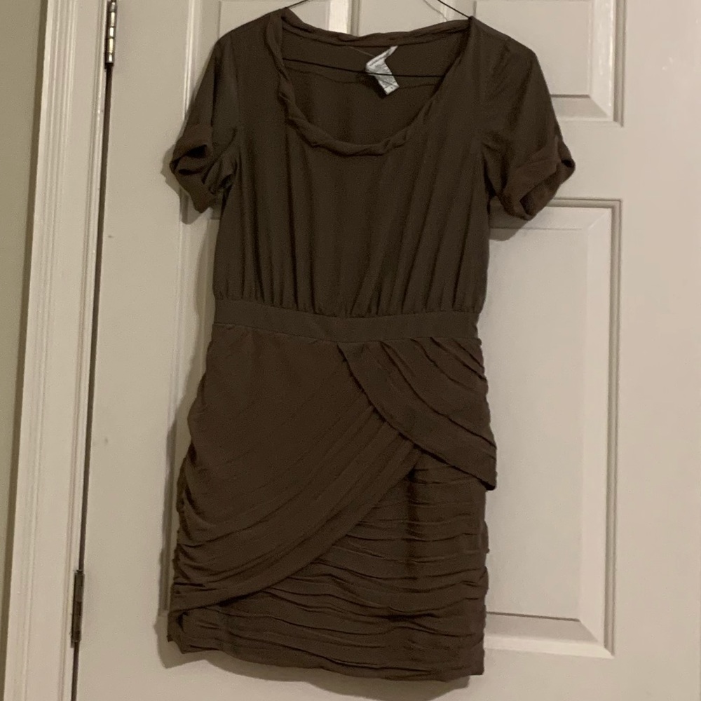 Short Taupe cocktail dress
